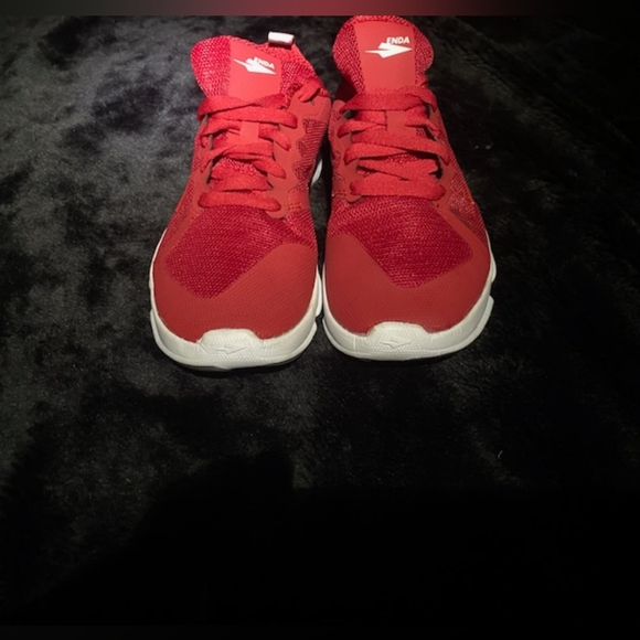 ENDA Distance Women running sneakers Red Size EUR 37 NWT - Picture 1 of 7